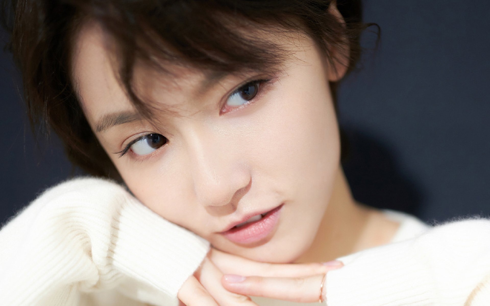 开云下载-绝境处，少年拔剑！拉梅洛·鲍尔化身巨擘，湖人险胜鹈鹕的终极密码